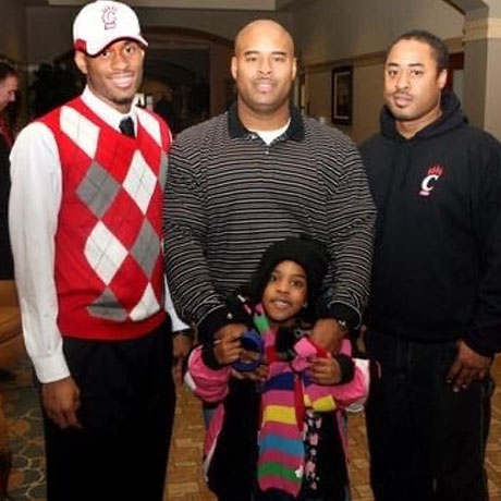 Football coach will receive a kidney transplant from his nephew