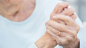 Older lady arthritis in hands