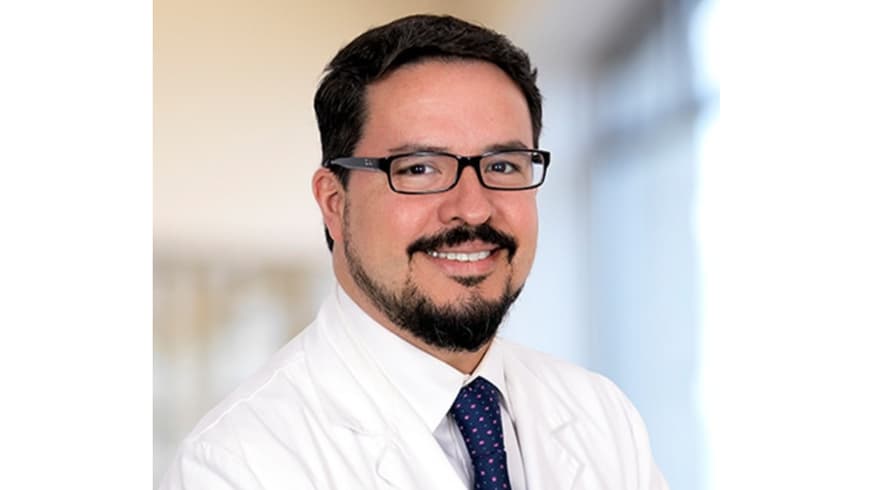Headshot of Dr. Julian Guitron