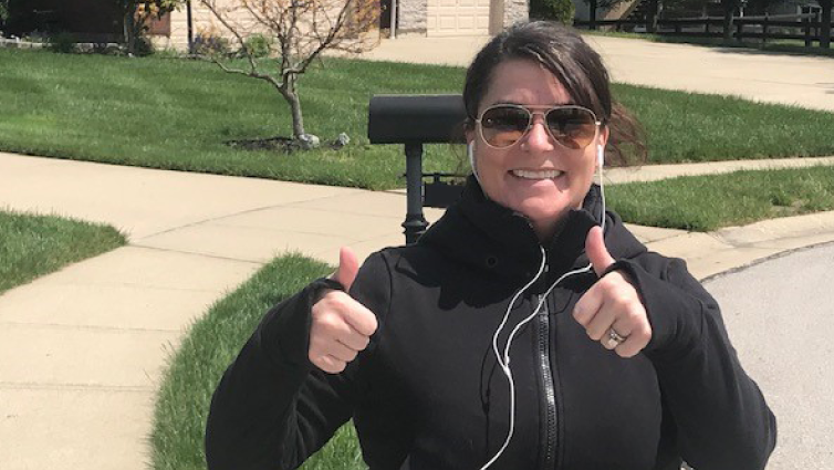 B105 radio personality Chelsie walking outside, giving thumbs up
